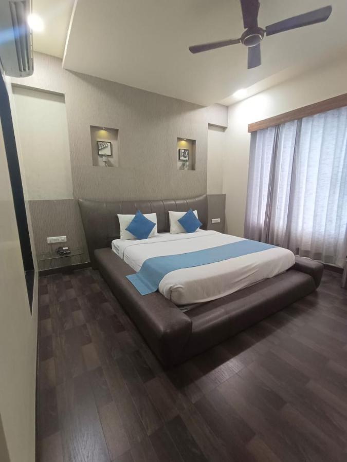 Hotel Sai Miracle Sirdi Kültér fotó