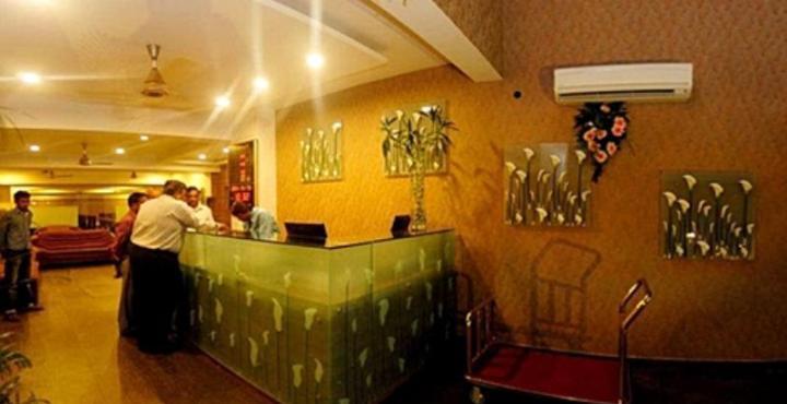 Hotel Sai Miracle Sirdi Kültér fotó