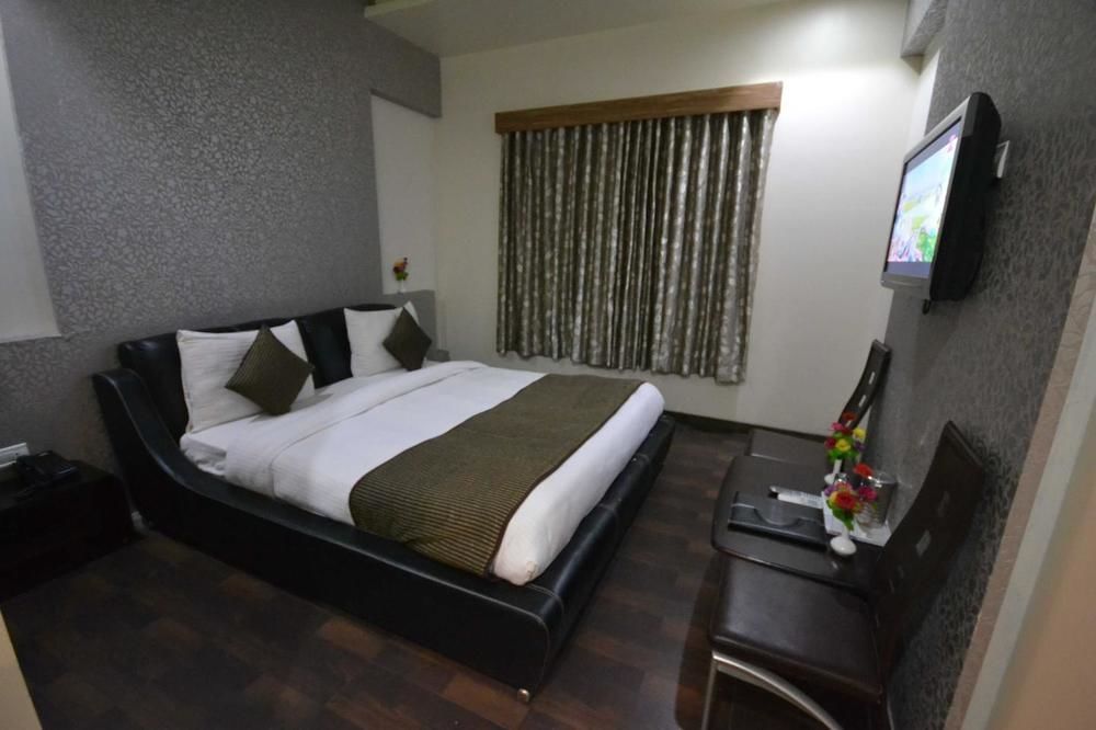 Hotel Sai Miracle Sirdi Kültér fotó